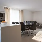 Teja *