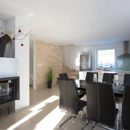 アパート Teja クランスカゴーラ