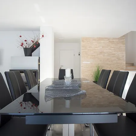 Teja クランスカゴーラ