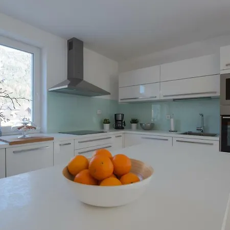 Teja * クランスカゴーラ