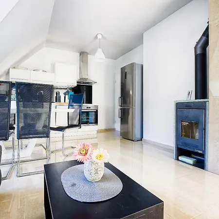 Teja クランスカゴーラ