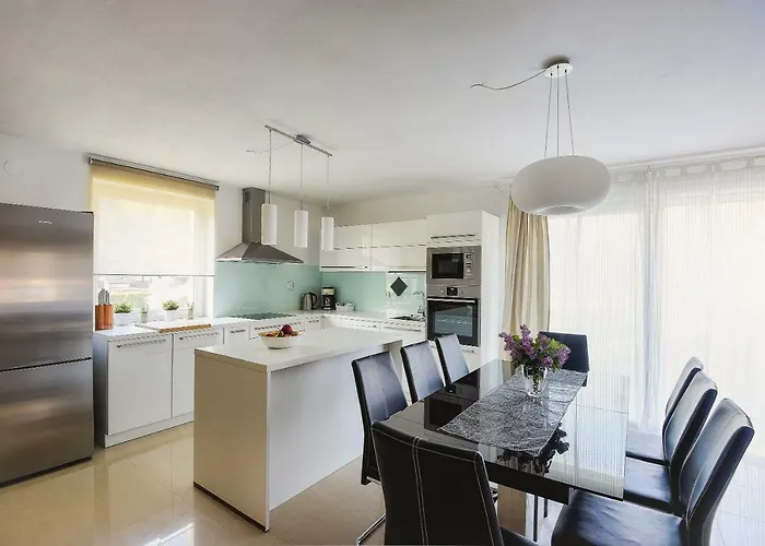 Teja شقة كْرانْيِسكا غورا