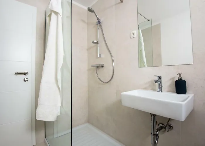 Teja * 克拉尼斯卡戈拉