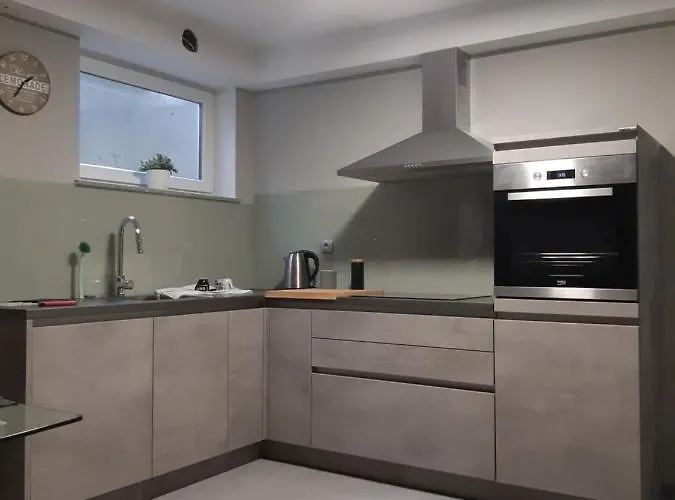 Teja * 克拉尼斯卡戈拉